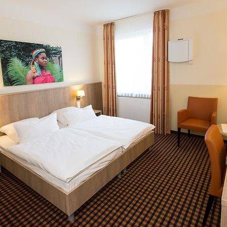 Hotel Saterlaender Hof Bei Nico à Ramsloh Extérieur photo